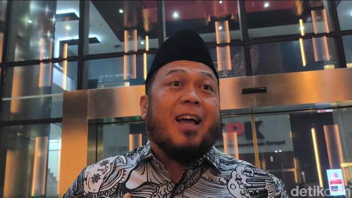 Ketua DPRD Kota Bengkulu Bantah Tahu Aliran Dana Usai Jalani Pemeriksaan KPK