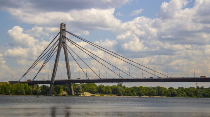 Drone Rusia Serang Jembatan Strategis Kiev, Jalur Logistik Militer Ukraina Terganggu